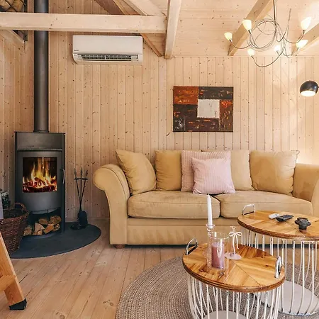 4 Star In Vaeggerlose Bøtø By